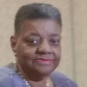 Meet your Posher, Regina